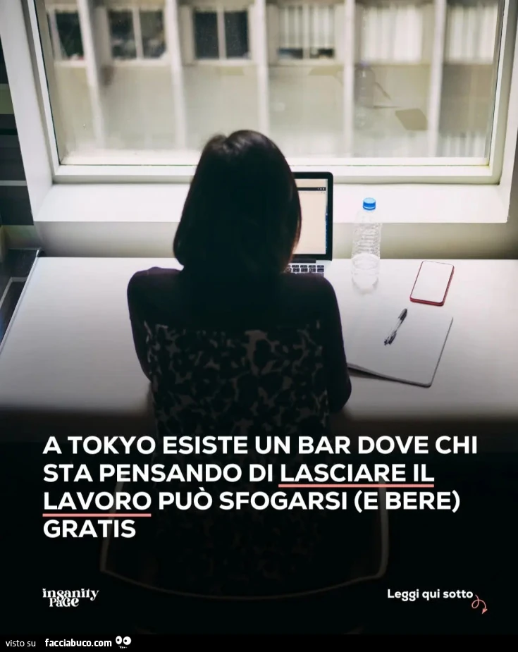 A Tokyo esiste un bar dove chi sta pensando di lasciare il lavoro può sfogarsi e bere gratis