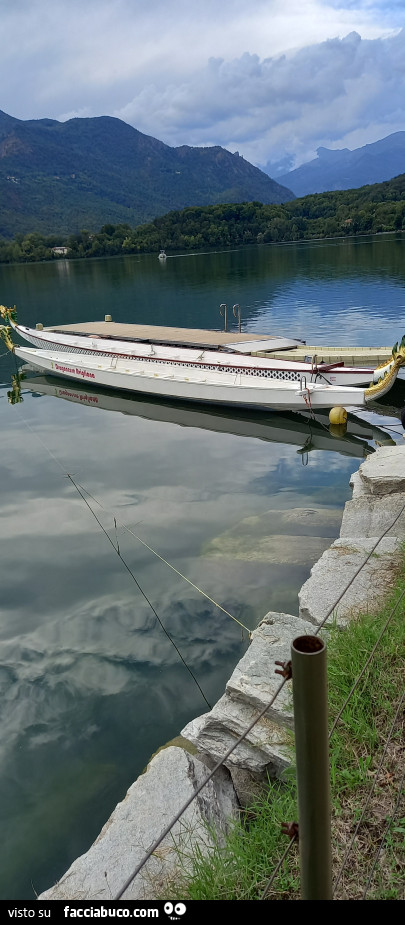 Lago barca