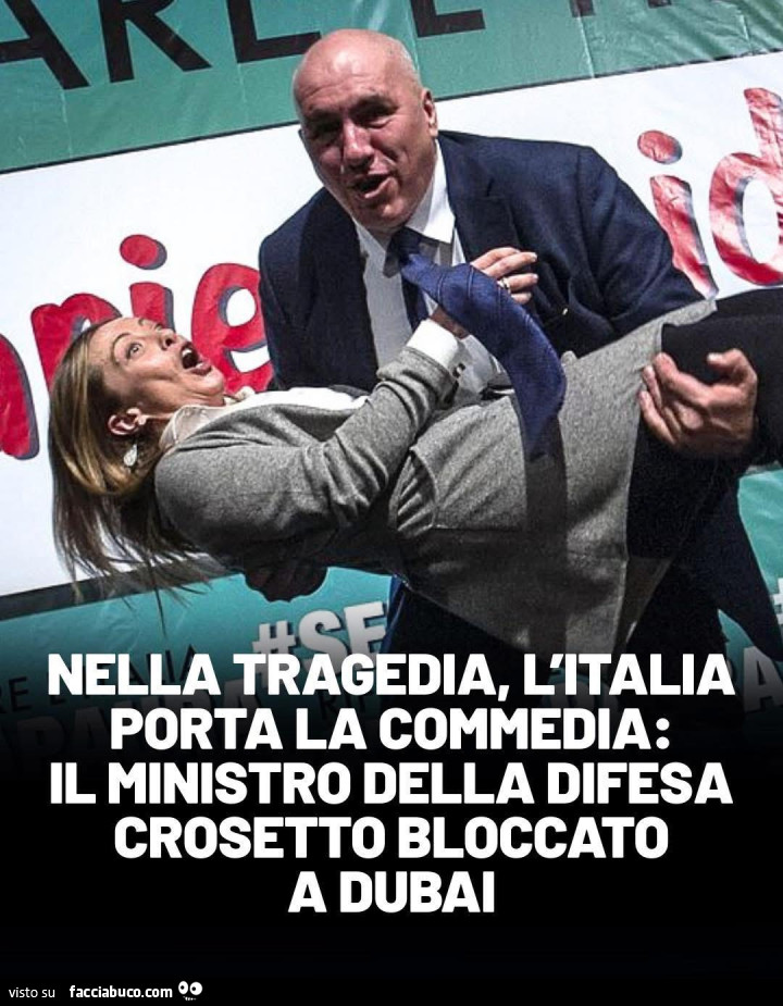 In mezzo alla tragedia, come sempre, ci pensa l'Italia a portare la commedia