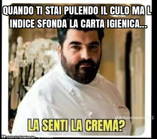 Quando ti stai pulendo il culo ma l indice sfonda la carta igienica