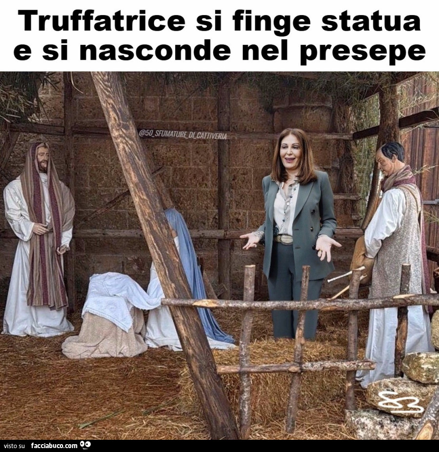 Truffatrice si finge statua e si nasconde nel presepe