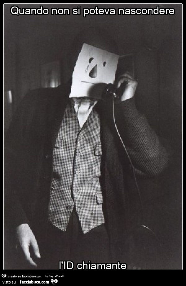 Quando non si poteva nascondere l'id chiamante. Saul_Steinberg_and_Inge_Morath_Masquerade_taken_between_1959_and_1961_