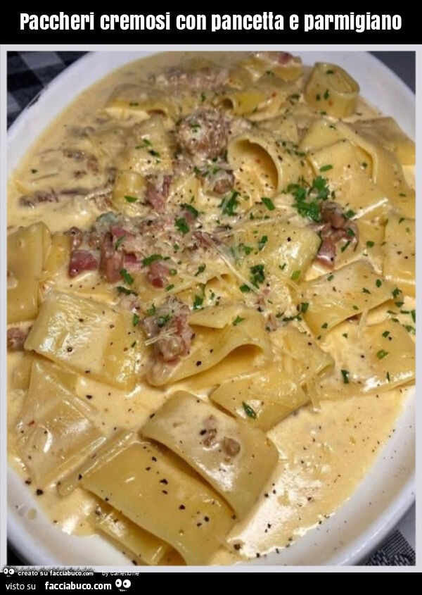 Paccheri cremosi con pancetta e parmigiano