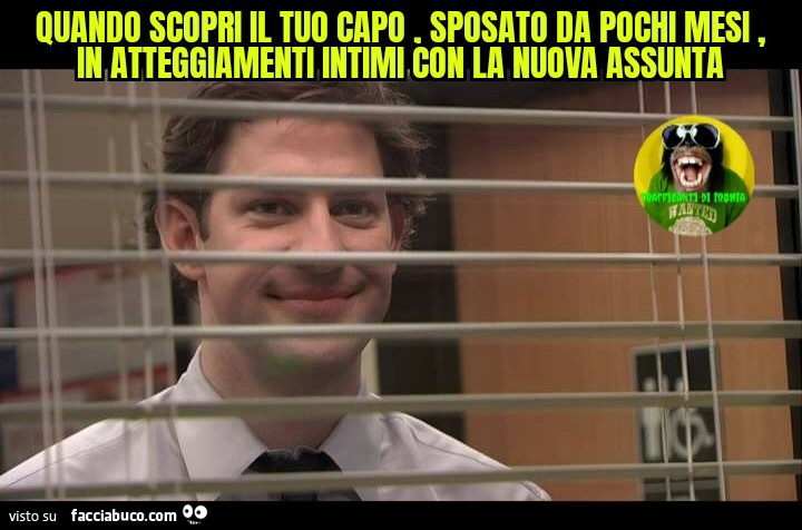 Quando scopri il tuo capo sposato da pochi mesi in atteggiamenti intimi con la nuova assunta