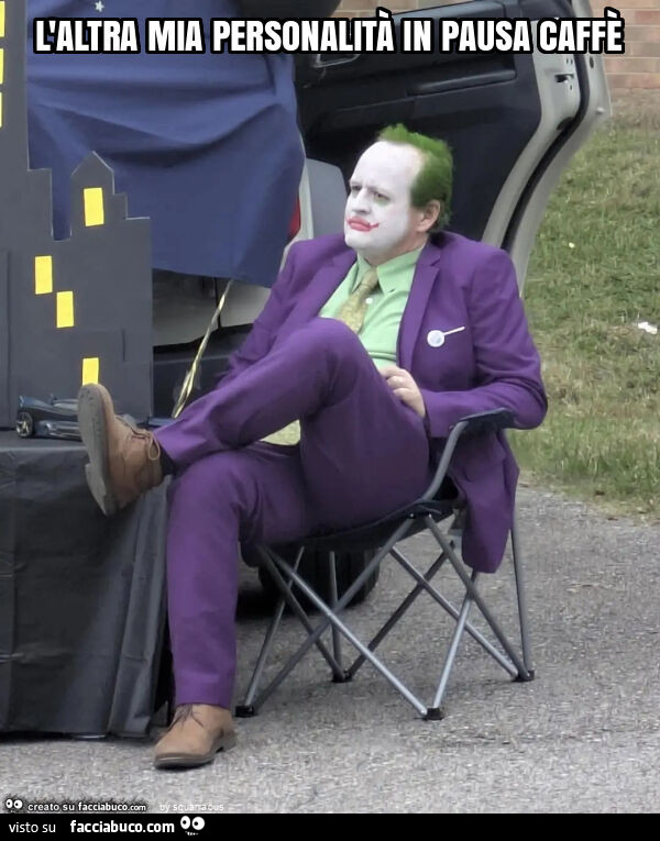 L'altra mia personalità in pausa caffè