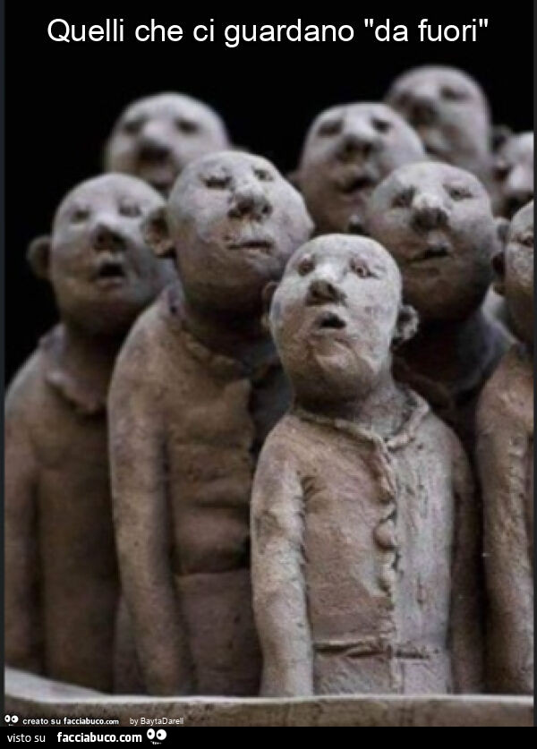 Quelli che ci guardano "da fuori". Courtesy Sophie Fauvre