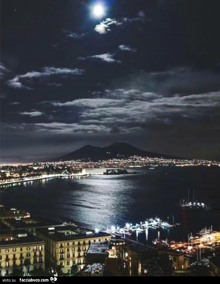 Inchinatevi alla grandezza di Partenope