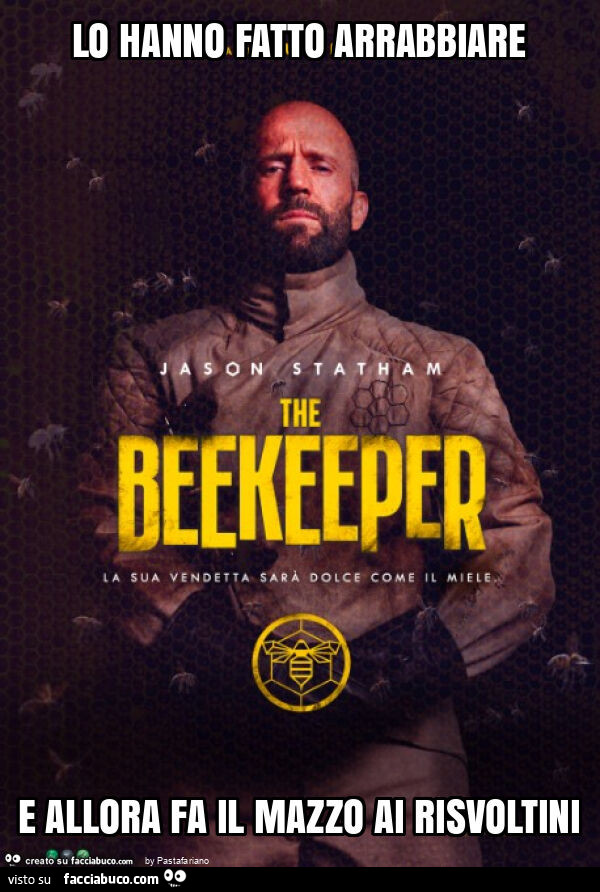 Lo hanno fatto arrabbiare e allora fa il mazzo ai risvoltini