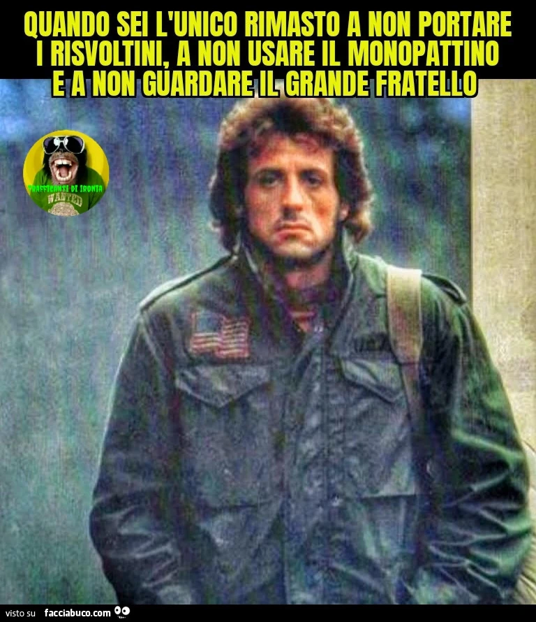 Quando sei l'unico rimasto a non portare i risvoltini a non usare il monopattino