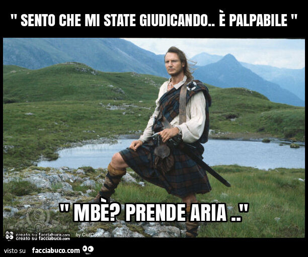 " sento che mi state giudicando. È Palpabile "