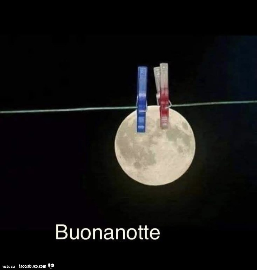 Luna stesa con le mollette. Buonanotte