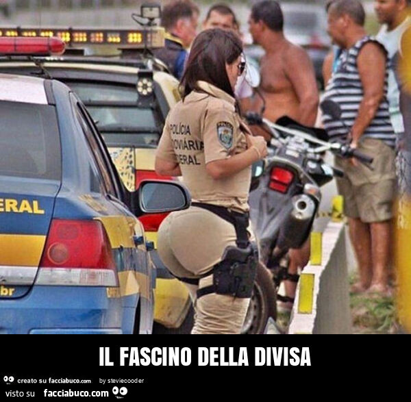 Il fascino della divisa