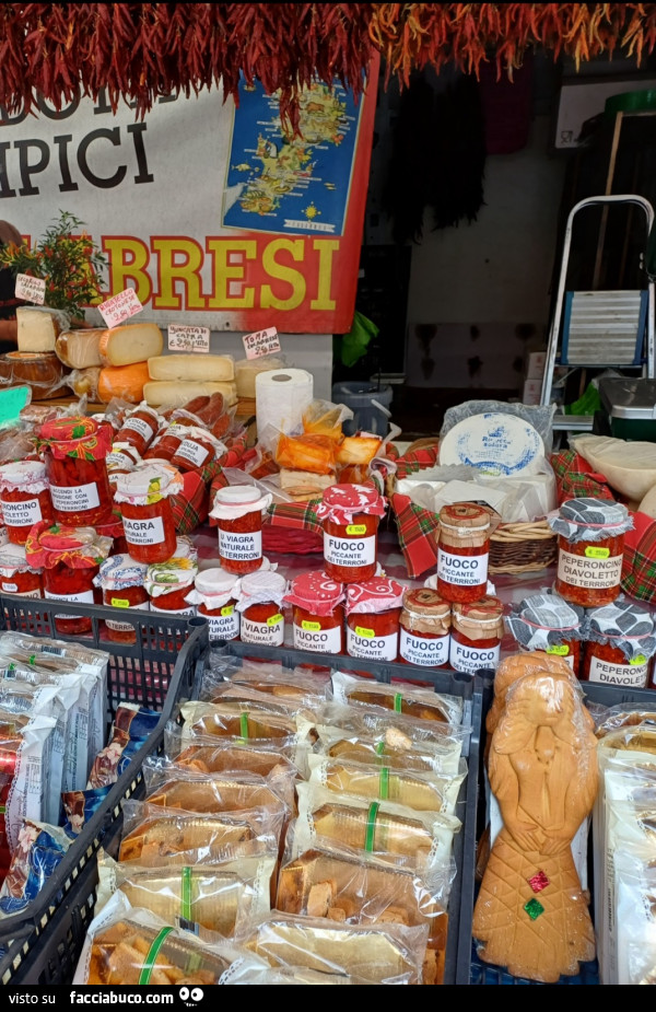 Festa Patrono Sant'Anna Calabria banchetto mercato