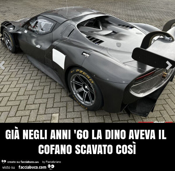 Già negli anni '60 la dino aveva il cofano scavato così