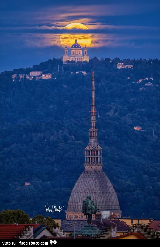 Tramonto a Torino