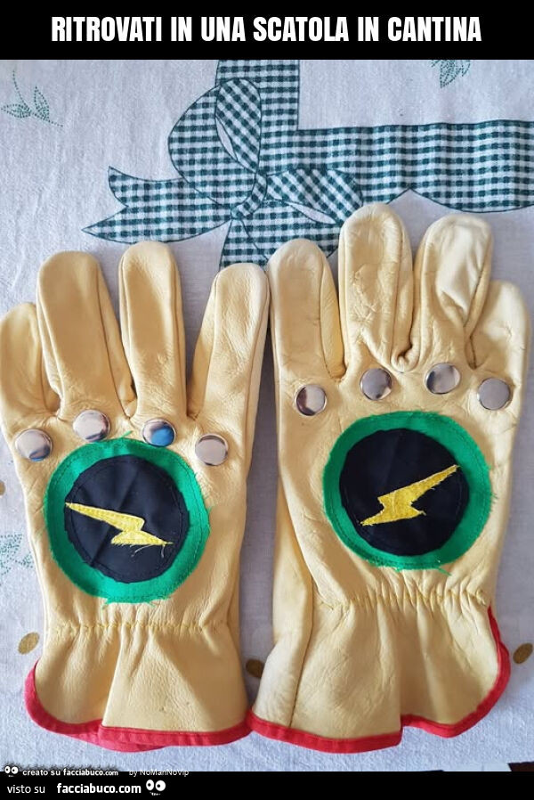 Ritrovati in una scatola in cantina